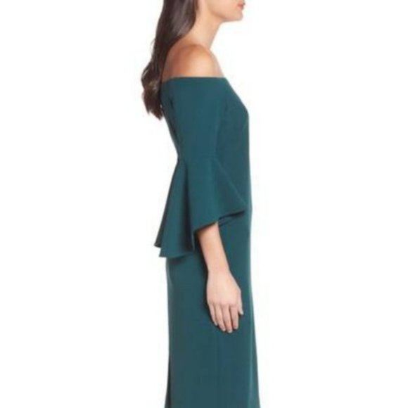 Chelsea28 | Off the Shoulder Dress with Bell Sleeves | Emerald | Size 6 - Picture 6 of 7